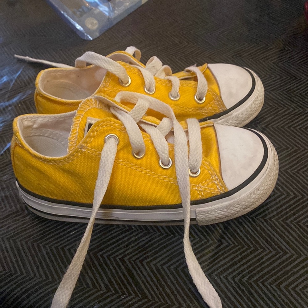 Toddler converse yellow